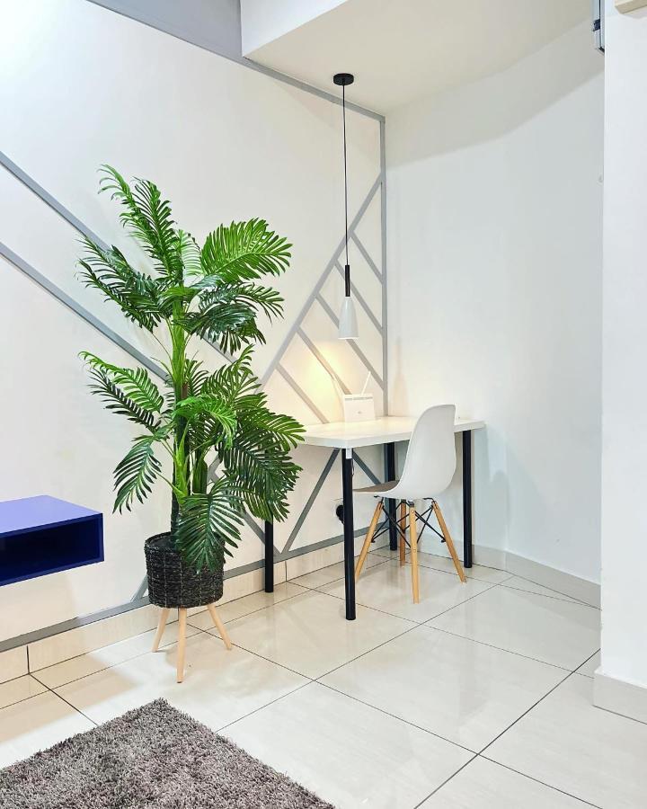 Homestay Cosy Almas Nusajaya